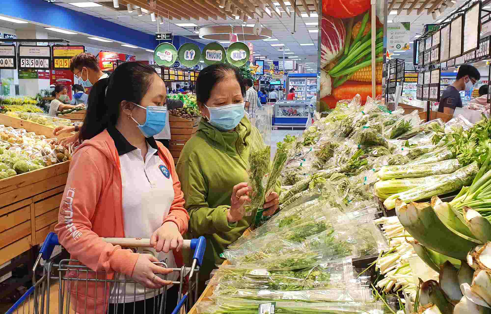 Bảo đảm cung cầu và bình ổn giá cả hàng hóa dịp Tết Nguyên đán 2025 2 thị trường hàng hóa cuối năm