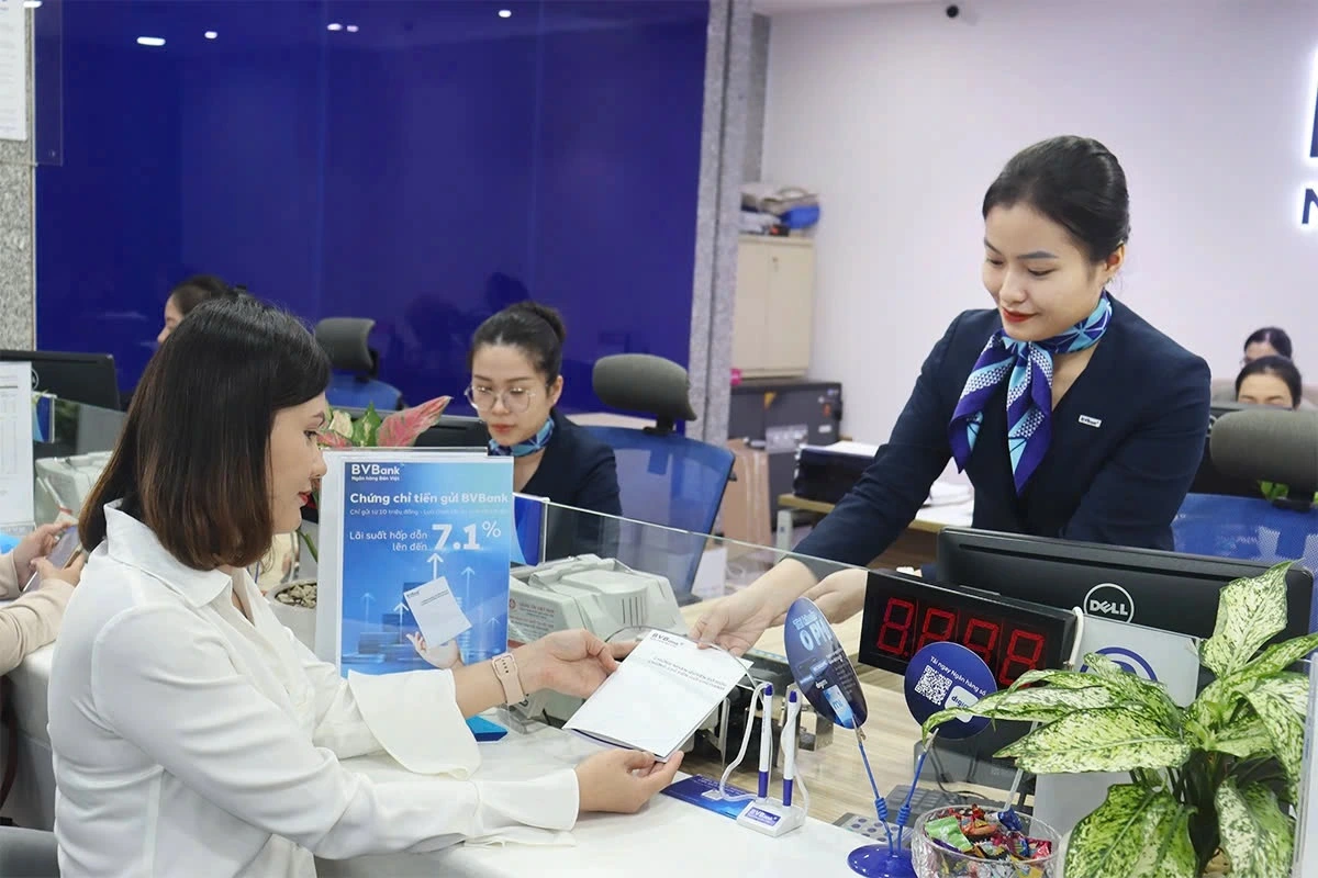 Lãi suất tiết kiệm tăng vọt dịp Tết, hấp dẫn lên đến 9%/năm 1 lãi suất tiết kiệm tết