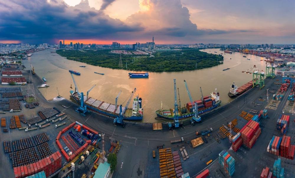 Địa phương duy nhất có kim ngạch xuất khẩu vượt mốc 46 tỷ USD trong năm 2024 1 Năm 2024, một địa phương tại Việt Nam đã gây ấn tượng mạnh khi ghi nhận kim ngạch xuất khẩu đạt mốc 46 tỷ USD