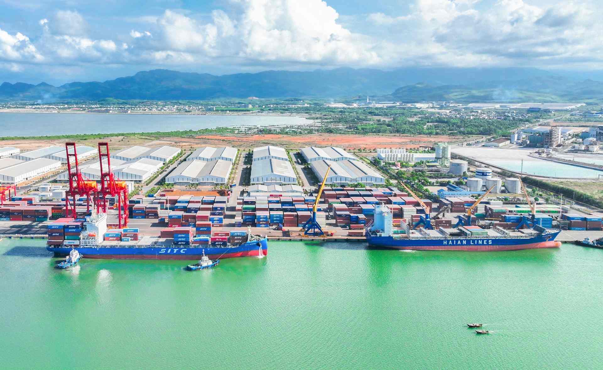 Kinh tế Việt Nam đặt mục tiêu tăng trưởng từ 7% đến 7,7% trong năm 2025 1 kinh tế