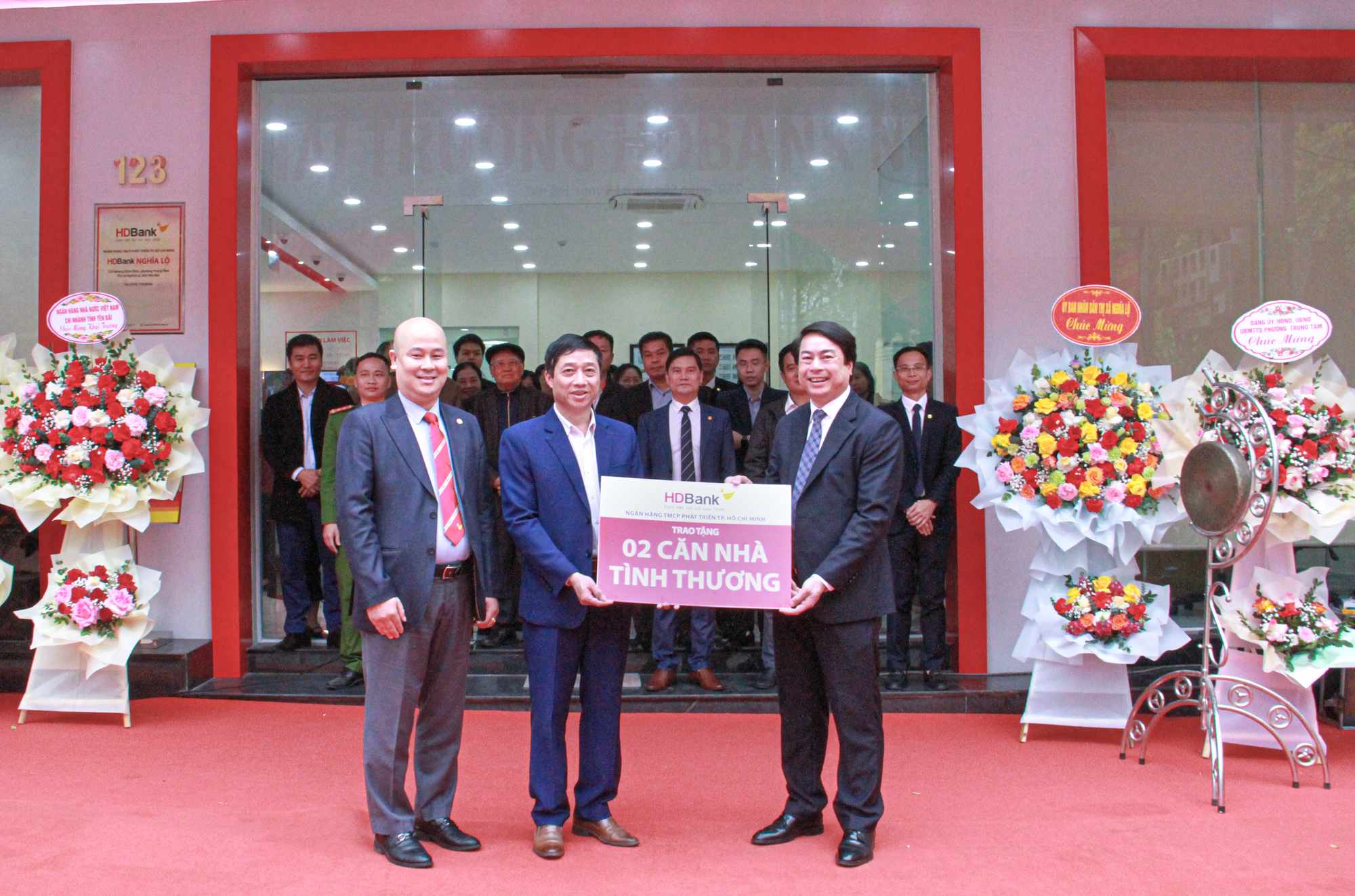 HDBank mở rộng mạng lưới, kỳ vọng lợi nhuận tăng 25% trong năm 2025 3 HDBank