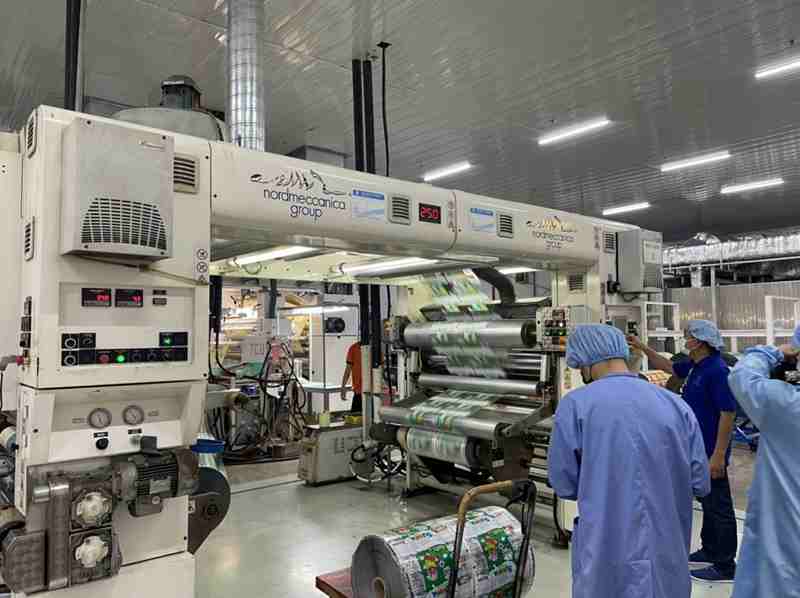 Xanh hoá bao bì, lợi thế cạnh tranh cho doanh nghiệp Việt 1 xanh hóa bao bì đã trở thành một xu hướng nổi bật không chỉ tại Việt Nam mà còn trên toàn cầu