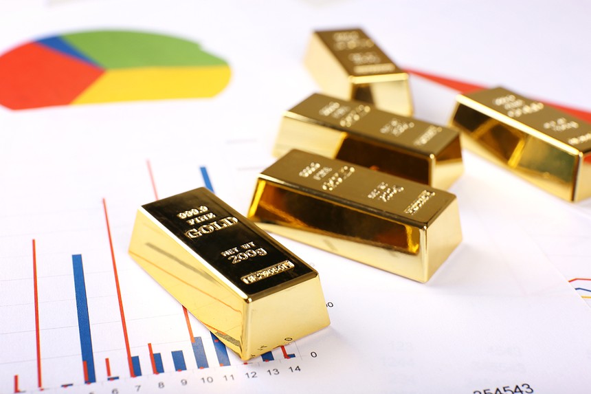 Giá vàng hôm nay 21/2: SJC neo cao, thế giới tiệm cận 3.000 USD
