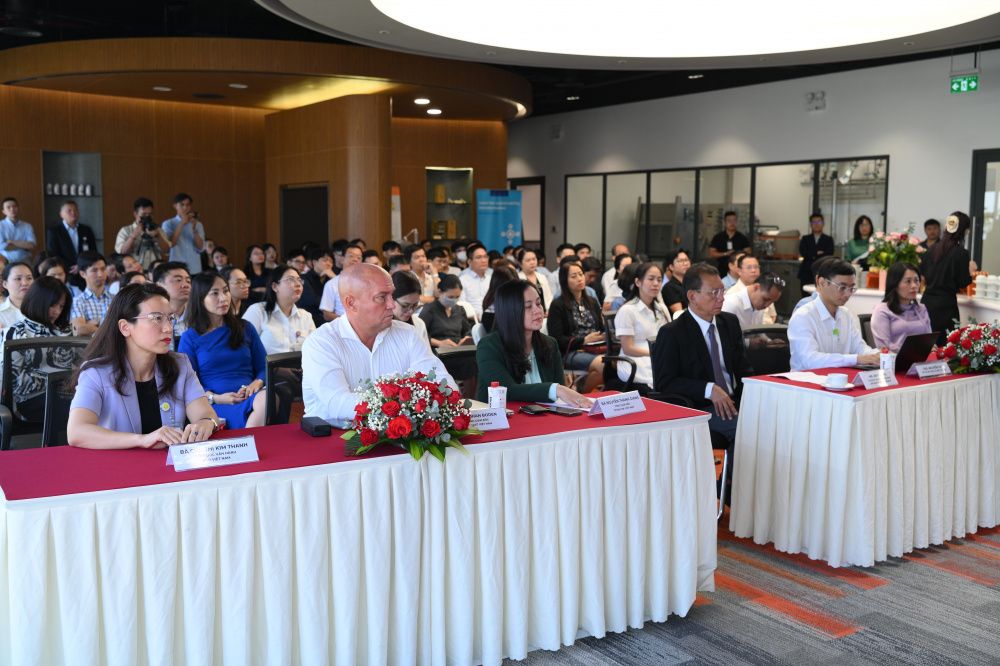 ProPak Vietnam 2025, nền tảng công nghệ hàng đầu cho doanh nghiệp bao bì và đồ uống 2 Các thương hiệu lớn trong ngành sẽ giới thiệu những sản phẩm, công nghệ mới nhất, tạo điều kiện cho doanh nghiệp Việt Nam tiếp cận những giải pháp công nghệ tiên tiến
