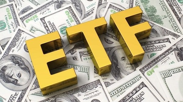 Dòng vốn ETF rút ròng 15 tháng liên tiếp trên thị trường chứng khoán 1 Dòng vốn ETF đã rút ròng nhiều tháng liên tiếp trên thị trường chứng khoán - 60s hôm nay