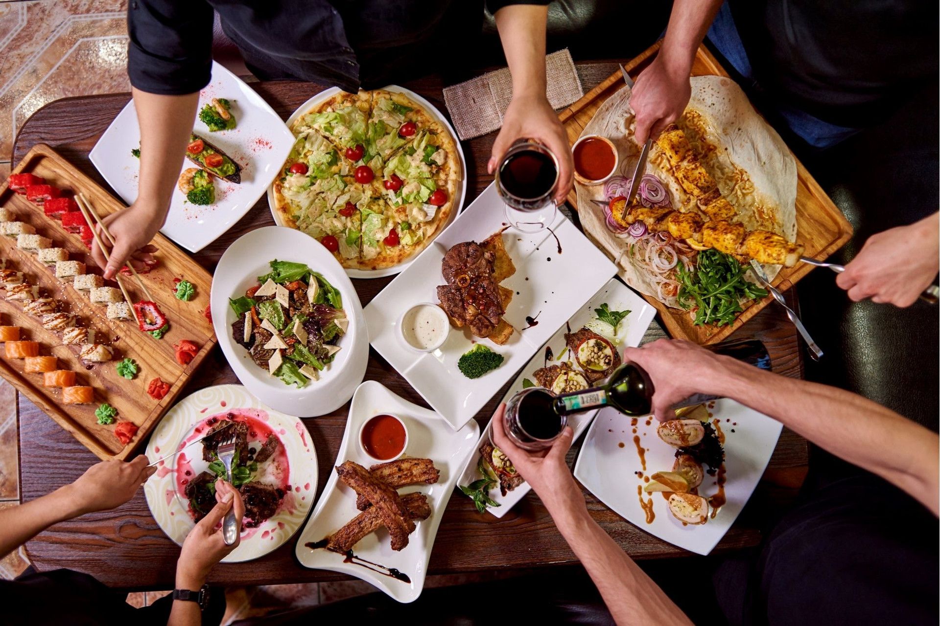 Thị trường F&B doanh thu 688.800 tỷ đồng đằng sau áp lực tăng giá 2 Ngành F&B được dự báo tăng trưởng