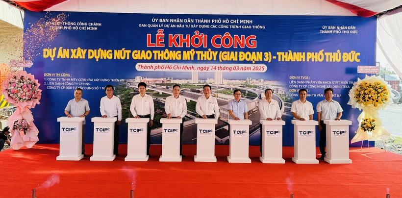 Nút giao Mỹ Thủy giai đoạn 3 khởi công đẩy lên thị trường nhà đất 1 khoi-cong-nut-giao-my-thuy