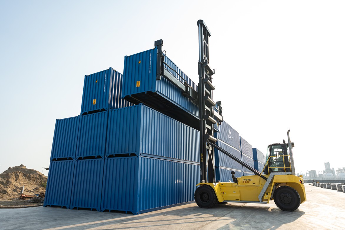Doanh nghiệp châu Phi gọi thầu hơn 2000 container, ai là ứng cử viên? 1 Madar Maritime công bố thầu container để nâng cấp đội tàu, doanh nghiệp nào trúng thầu