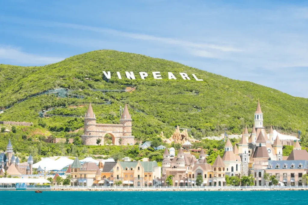 Vinpearl lợi nhuận 2.940 tỷ đồng, tăng trưởng ấn tượng nhờ chuyển nhượng bất động sản 1 doanh thu vinpearl 2024