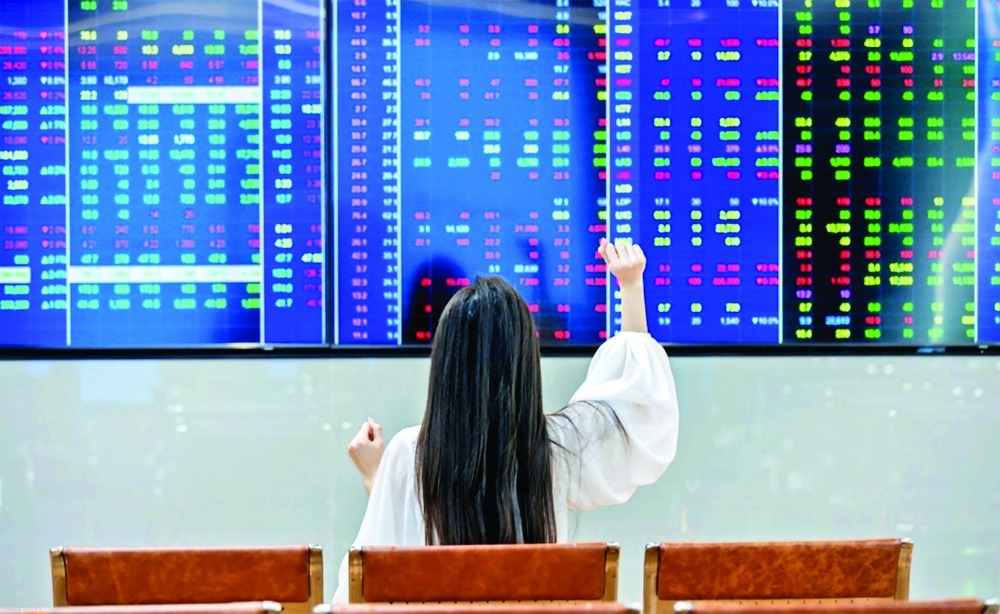 Lực đỡ thị trường cần thiết để VN-Index bứt phá ngưỡng 1.500 điểm 1 Dòng tiền đổ vào thị trường đẩy giá hàng loạt cổ phiếu tăng - 60s hôm nay