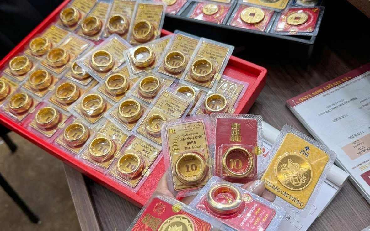 Giá vàng nhẫn đỉnh cao, chạm ngưỡng 98 triệu đồng 2 giá vàng tăng cao