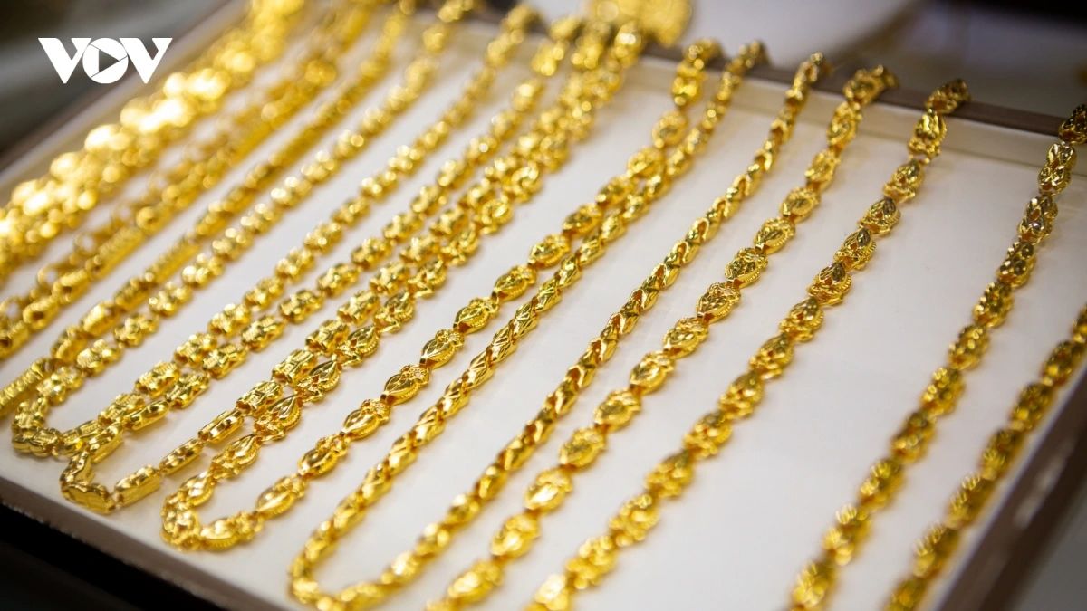 Giá vàng 15/3, kim loại quý đột phá, hướng tới 3.500 USD/ounce 3 gia vang 2023 10 0 compressed