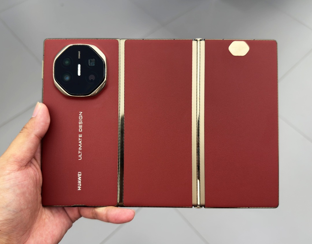 Siêu phẩm gập ba Huawei Mate XT lên kệ, thách thức mọi đối thủ 2 huawei-gap-ba-khoi-phuc