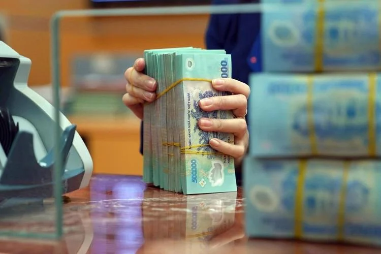 Giảm lãi suất liên ngân hàng, kích thích kinh tế 2025 1 Việc tăng lãi suất điều hành không gây ảnh hưởng đáng kể đến thị trường.