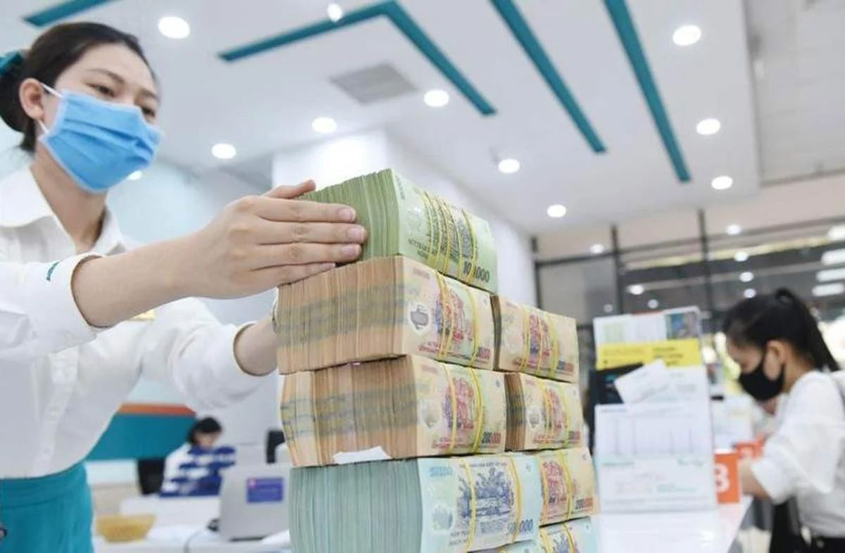 Ngân hàng giảm lãi suất gặp khó, dư địa hẹp dần 1 Ngân hàng Nhà nước (NHNN) tổ chức, làn sóng giảm lãi suất huy động đã lan rộng trong hệ thống ngân hàng Việt Nam