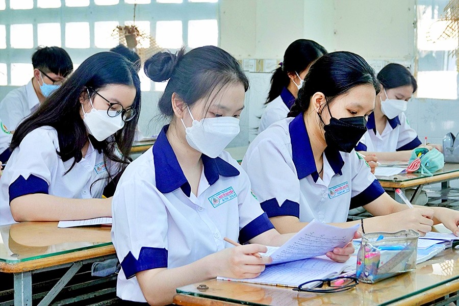 Thi tốt nghiệp THPT theo chương trình mới, chuyển sang thi trắc nghiệm trên máy tính từ 2025