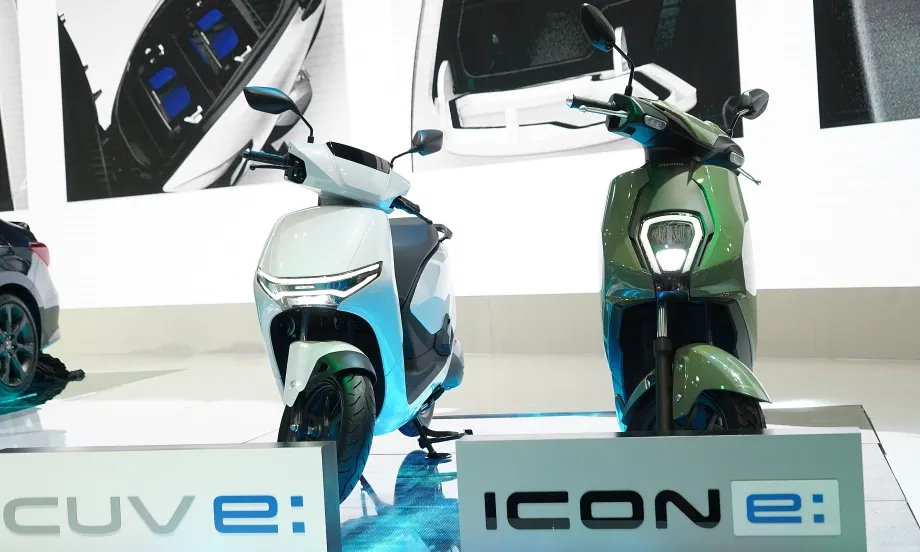 Xe máy điện Honda làm nóng cuộc chiến thị trường Việt Nam 2 xe máy điện