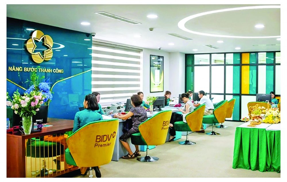 Ngân hàng tái định vị thương hiệu qua không gian giao dịch mới - Tin tức tài chính ngân hàng tại 60s Hôm Nay