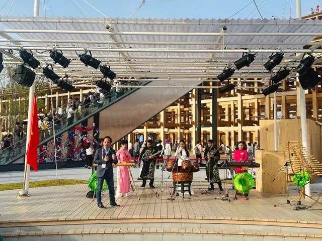 EXPO 2025 rực rỡ với âm nhạc truyền thống Việt Nam 2 EXPO 2025