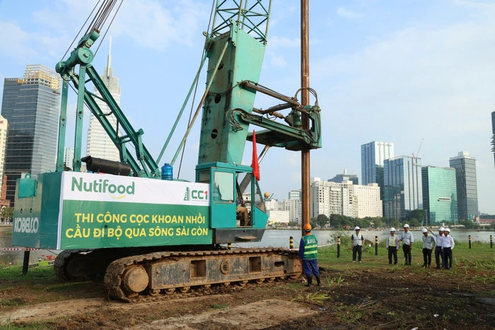 TP.HCM chính thức khởi động dự án cầu đi bộ qua sông Sài Gòn - 60s Hôm Nay