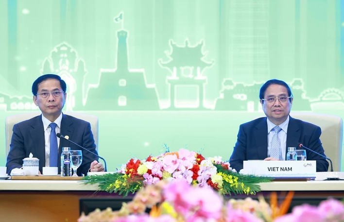 Huy động vốn xanh, giải pháp từ hội nghị P4G 1 Phiên về “Công nghệ tạo đột phá chuyển đổi xanh” nhấn mạnh vai trò của đổi mới sáng tạo và chuyển đổi số trong phát triển bền vững. Ảnh: Đầu tư Chứng khoán