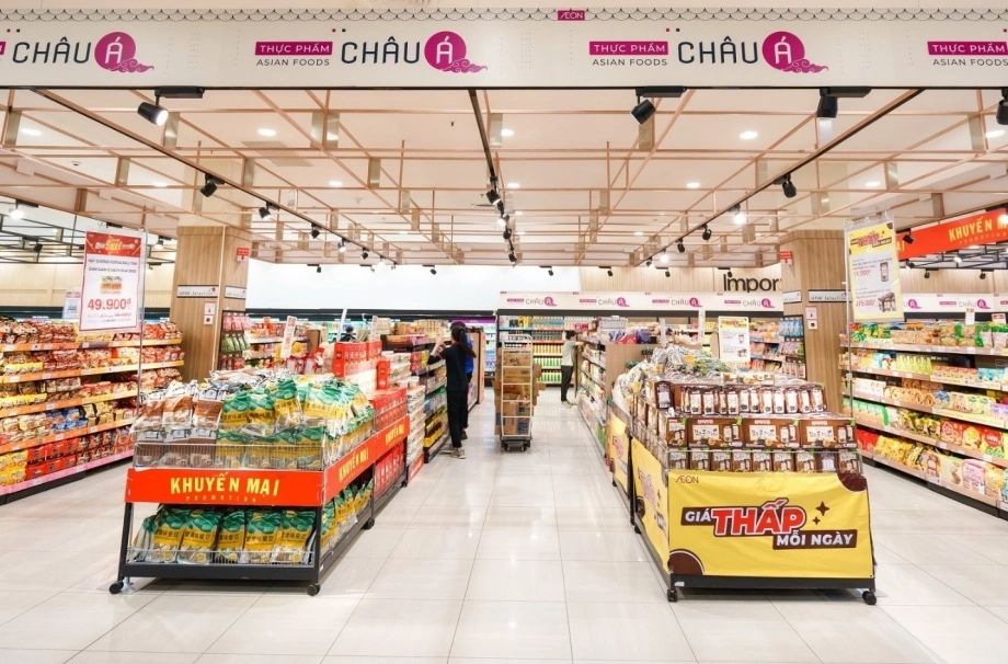 Aeon dự kiến mở thêm 100 Đại siêu thị, đột phá bán lẻ Việt Nam 2 So với năm 2014, khi Aeon khai trương trung tâm thương mại đầu tiên tại TP.HCM, thị trường bán lẻ Việt Nam đã thay đổi đáng kể