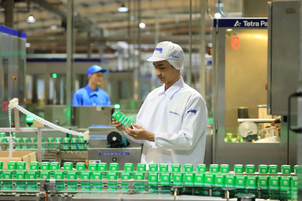 Ngành FMCG Việt Nam chuyển mình vượt sóng gió kinh tế 1 Ngành hàng tiêu dùng nhanh (FMCG – Fast Moving Consumer Goods) tại Việt Nam bước vào năm 2025 với dấu hiệu phục hồi nhẹ