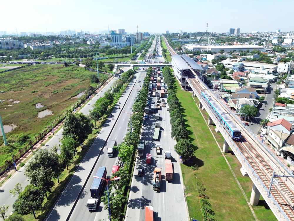 TP.HCM tăng tốc TOD đẩy nhanh tiến độ cho Metro 2 Tại TP.HCM, TOD hứa hẹn tạo nguồn thu 7,79 tỷ USD, nhưng đối mặt nhiều thách thức