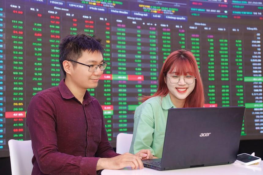 Cổ phiếu Vingroup đỡ VN-Index, thị trường chậm sau nghỉ lễ 1 VN-Index