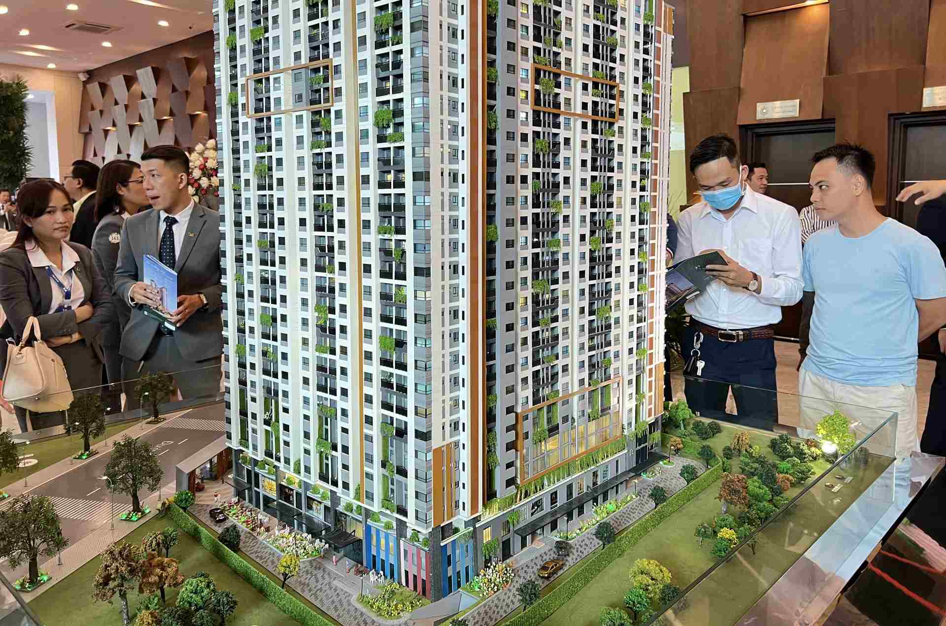 Chung cư hạ nhiệt, đất nền sốt cục bộ Quý I/2025 2 Sự ổn định giá chung cư quý I/2025 phản ánh nguồn cung dồi dào và tâm lý thận trọng của nhà đầu tư sau giai đoạn tăng nóng 2024