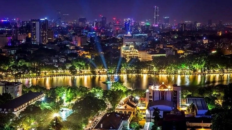 Hà Nội đêm lung linh khám phá văn hóa ẩm thực. Ảnh: Sưu tầm
