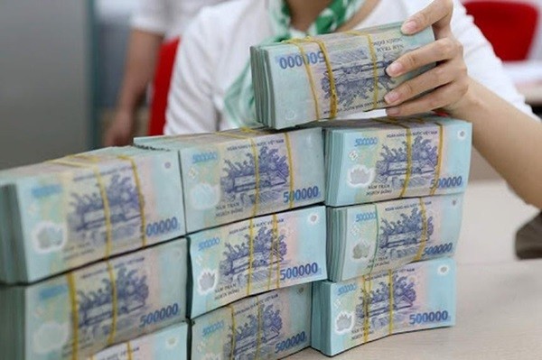 Ngân hàng Việt tăng vốn điều lệ, bệ phóng cho tín dụng 1 Ngân hàng Nhà nước (NHNN) vừa chấp thuận cho các ngân hàng như ACB, VIB, và NCB tăng vốn điều lệ