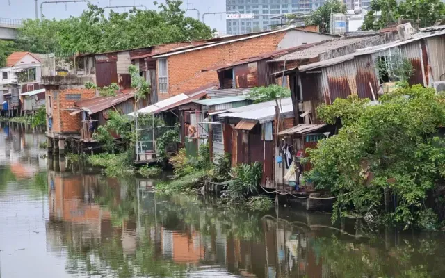 Di dời 39.600 căn nhà ven kênh TP.HCM đến 2030 2 di dời