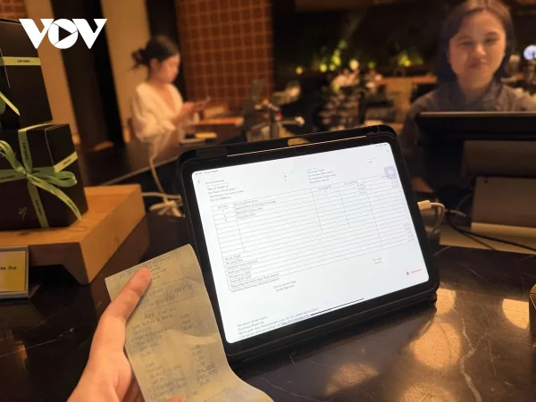 Hộ kinh doanh loay hoay với hóa đơn điện tử 2025 1 hóa đơn điện tử