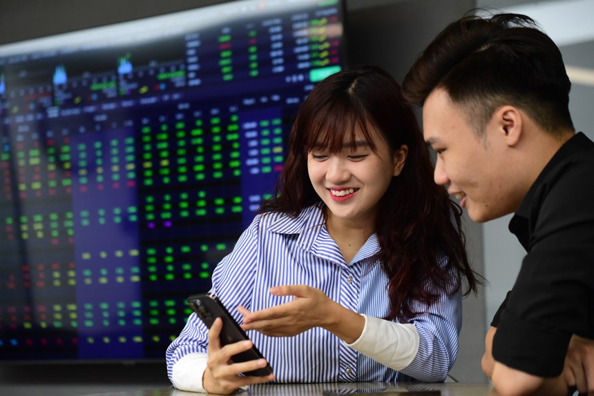 VN-Index giảm 8,2 điểm bất động sản vẫn sáng 1 vn-index-giam-nhe