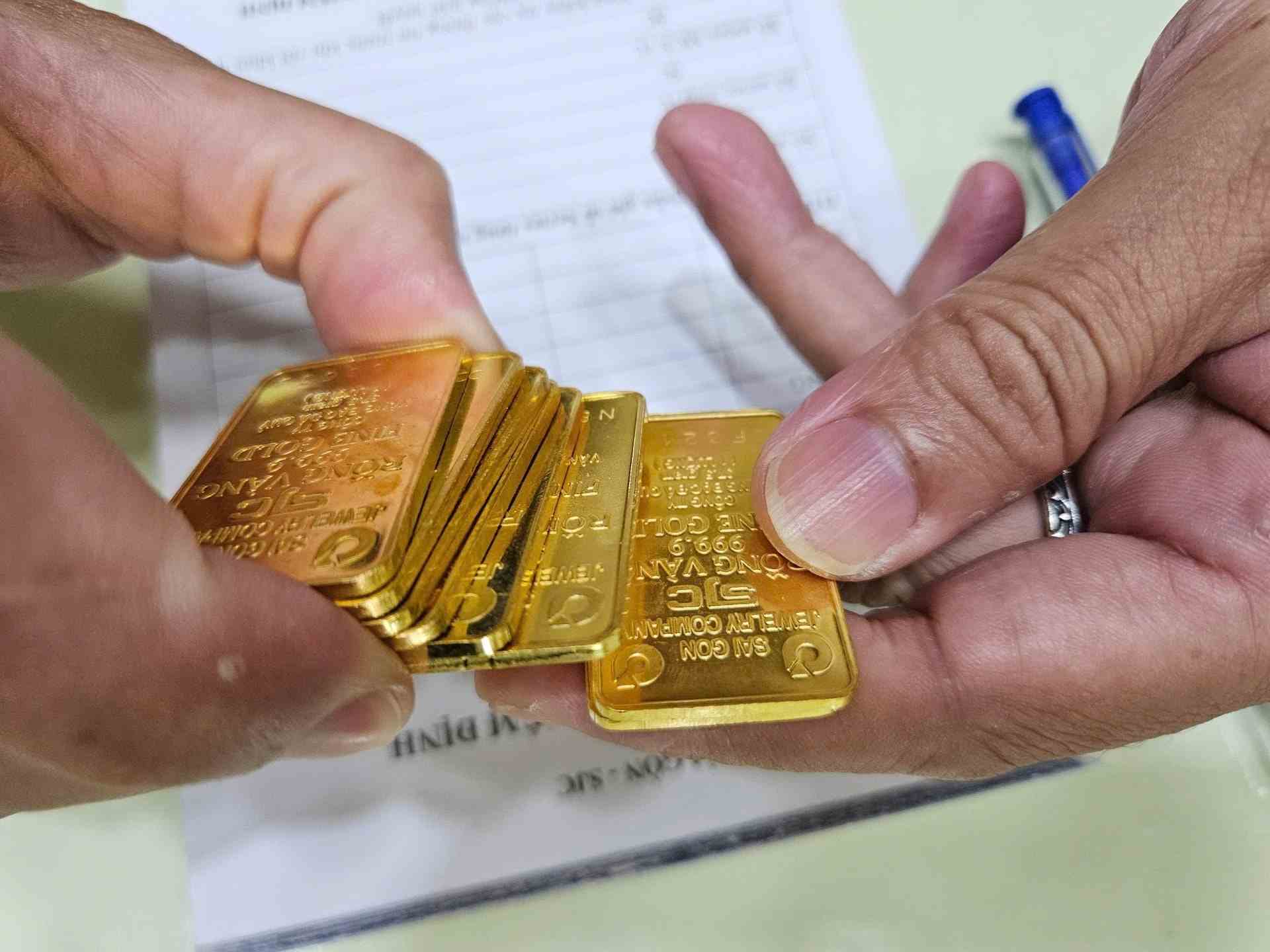 Giá vàng lặng sóng, tỷ giá tăng mạnh ngày 24/6 - Đọc thêm tin tức mới tại 60s Hôm Nay