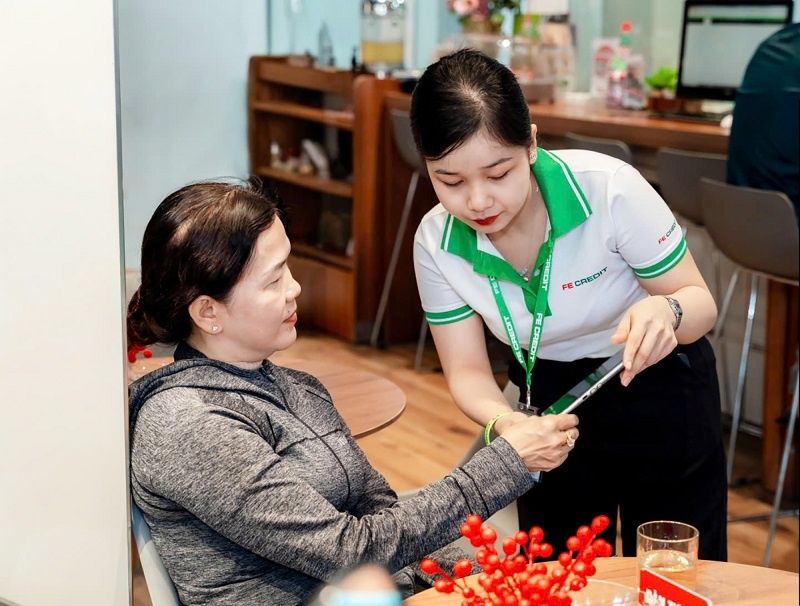 Số hóa vay tiêu dùng, động lực tăng trưởng tài chính Việt Nam 1 Thị trường tài chính tiêu dùng Việt Nam đang phục hồi mạnh mẽ, với số hóa trở thành yếu tố cốt lõi giúp doanh nghiệp tối ưu vận hành