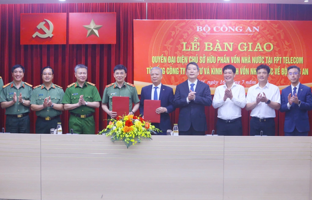 Bộ Công an tiếp quản vốn nhà nước tại FPT Telecom