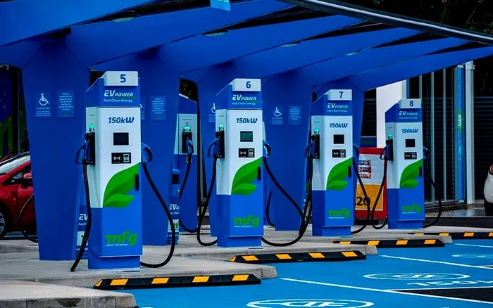 Hà Nội cấm xe xăng, doanh nghiệp xe điện hưởng lợi lớn 3 xe xăng