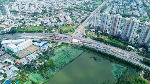 TP.HCM hoàn tất tái định cư, bàn giao đất đường sắt cao tốc 2026. Ảnh: Báo mới