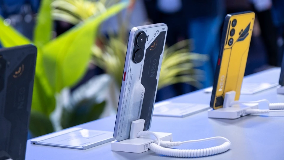 Dòng điện thoại ZTE, một trong những hãng mời gia nhập thị trường Việt Nam. Ảnh: Masable