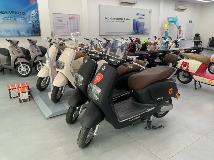 Xe máy điện Việt Nam VinFast dẫn đầu Yadea bám sát 1 xe máy điện