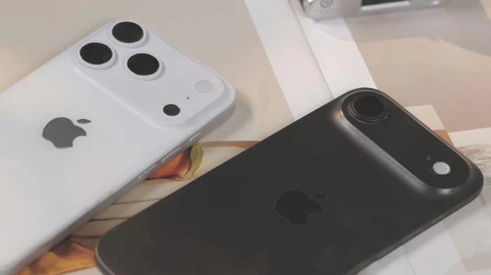 iPhone 17 Pro lộ diện sớm trên phố, gây sốt trước ngày ra mắt 2 iPhone 17 Pro lộ diện sớm trên phố, gây sốt trước ngày ra mắt