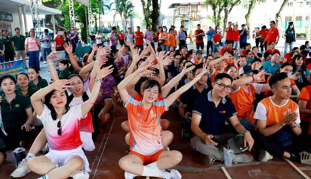 SATRA đẩy mạnh trách nhiệm xã hội, chăm lo người lao động 2 SATRA đẩy mạnh hoạt động cộng đồng với nhiều chương trình thiết thực