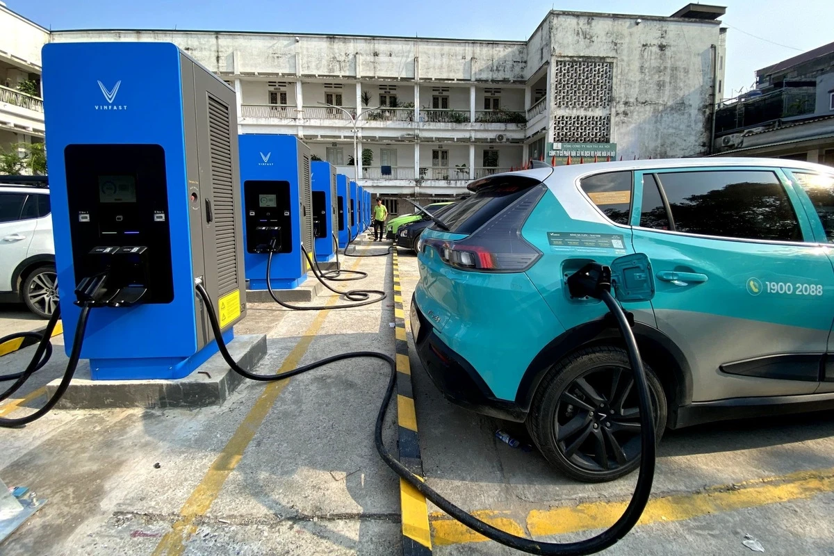 V-GREEN đang là mạng lưới trạm sạc công cộng quy mô bậc nhất Việt Nam. Ảnh: VinFast