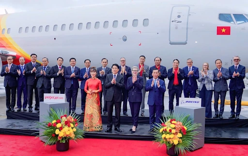 Vietjet nhận Boeing 737-8 đầu tiên từ hợp đồng 200 chiếc, 25–32 tỷ USD 2 Vietjet nhận Boeing 737-8 đầu tiên từ hợp đồng 200 chiếc, 25–32 tỷ USD. Ảnh: Vietnamfinance
