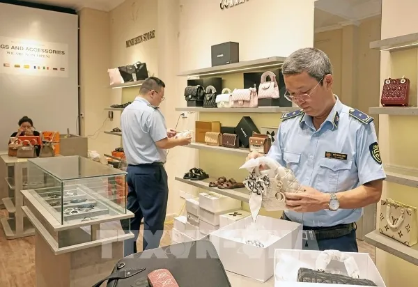 Hà Nội siết chặt kiểm soát thuốc và thực phẩm bảo vệ sức khỏe 2 Hà Nội