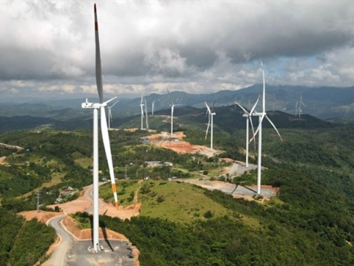 Một dự án điện gió khu vực phía Tây tỉnh Quảng Trị đã đi vào vận hành, khai thác. Ảnh: Internet