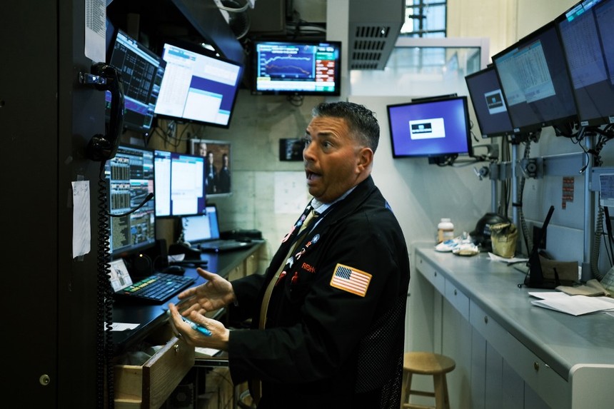 Chứng khoán Mỹ tăng gần 200 điểm khi nhà đầu tư lấy lại niềm tin 1 Chứng khoán Mỹ tăng lại - 60s Hôm Nay