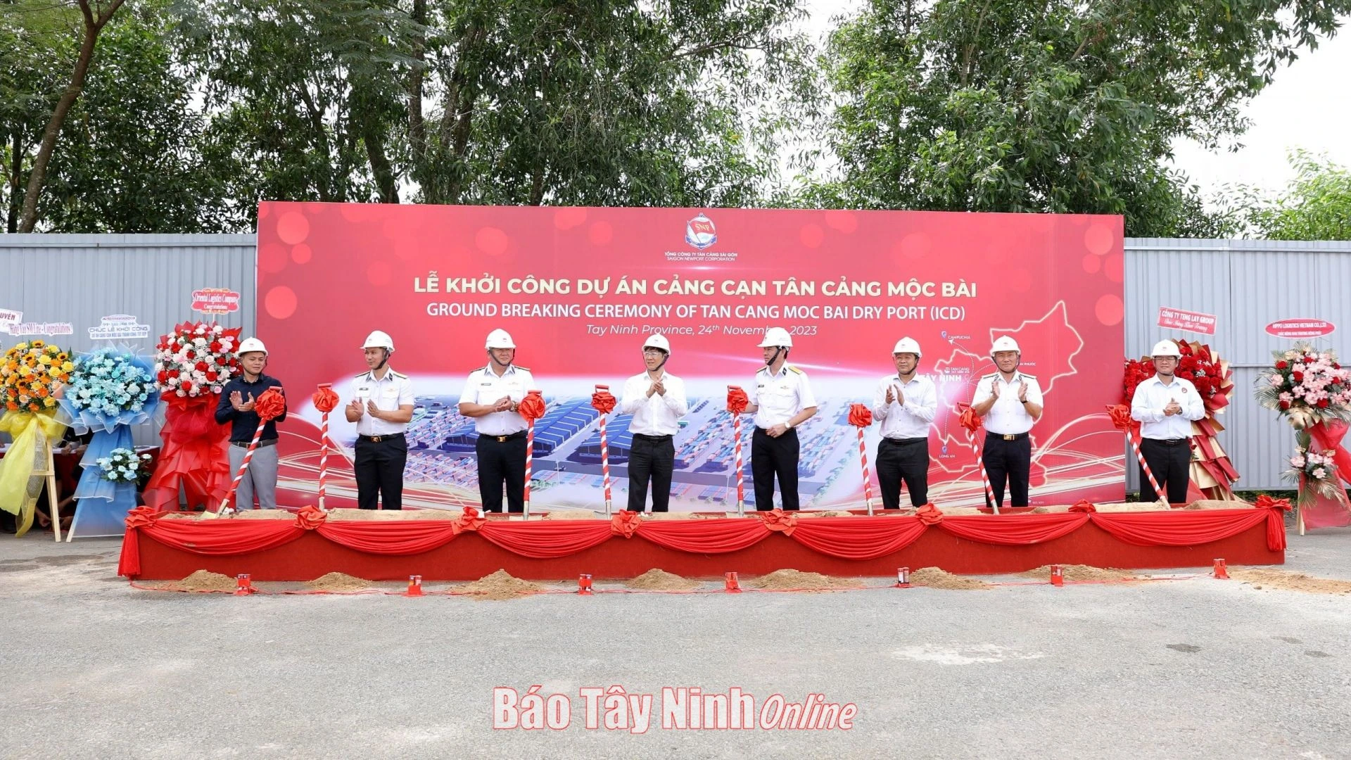 Cảng cạn Tân Cảng - Mộc Bài chính thức mở, vốn hơn 550 tỷ đồng 1 Các đại biểu thực hiện nghi thức động thổ khởi công xây dựng ICD Tân Cảng Mộc Bài Tây Ninh - 60s Hôm nay